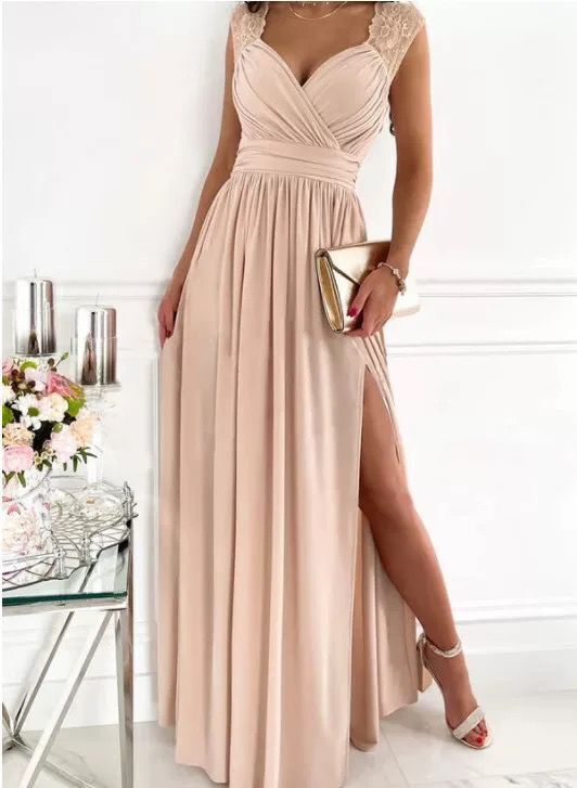EB | Damen Abendkleid mit elegantem V-Ausschnitt und Rüschendetails