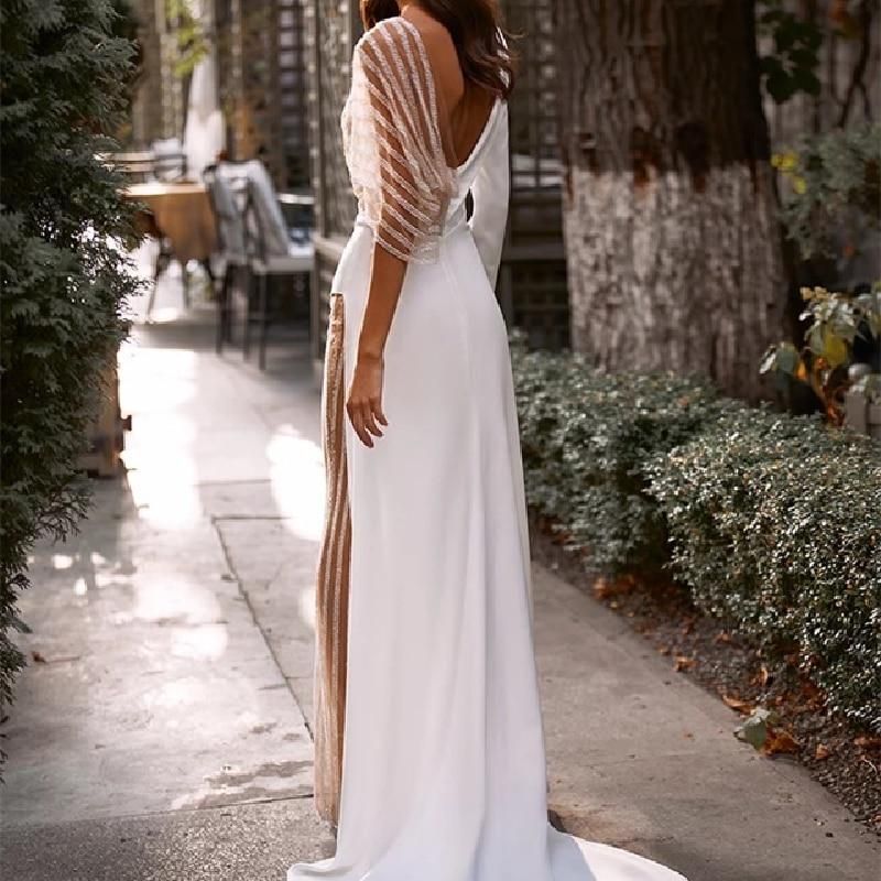 Damen Eleganter Jumpsuit mit asymmetrischem Schnitt und funkelnden Akzenten EB