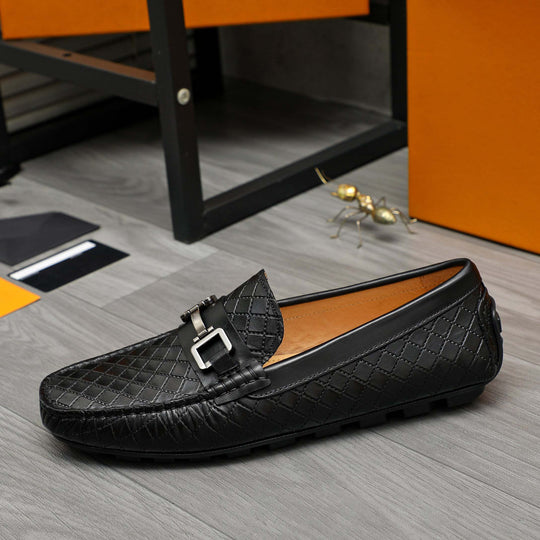 Damen Mokassin mit eleganter Prägung und modischem Schnallen-Detail EB