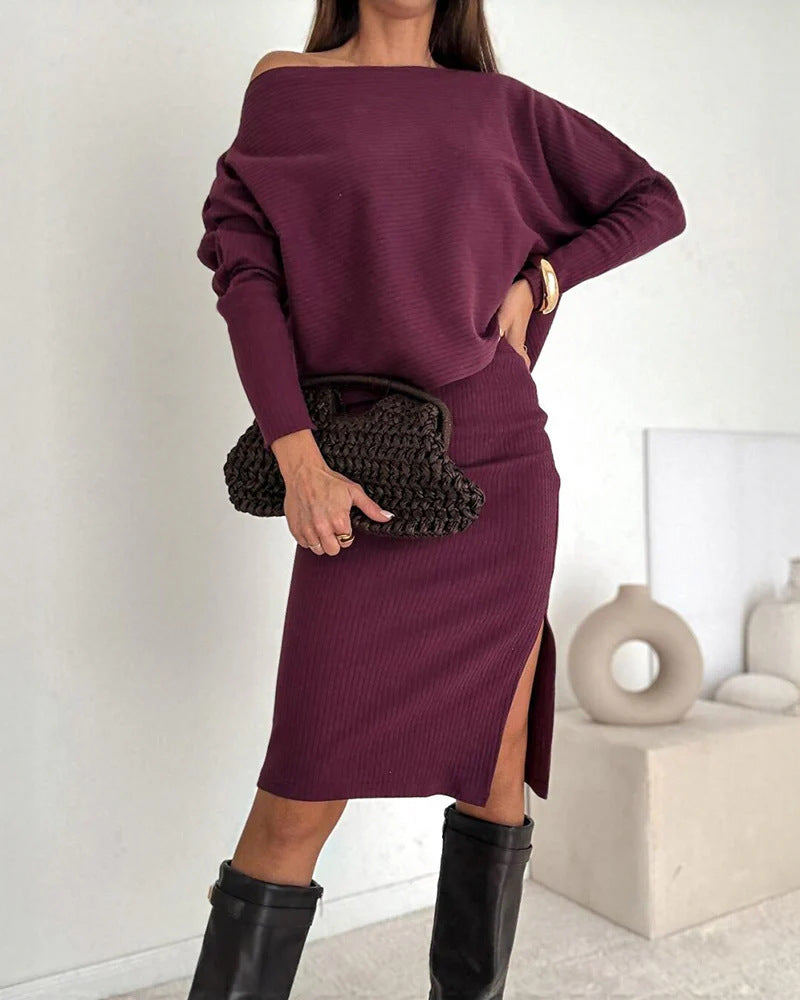 Damen Zweisitiges geripptes Strick-Set mit Off-Shoulder-Oversize-Pullover und tailliertem Midirock mit Seitenschlitz EB