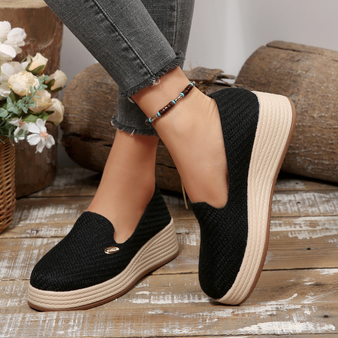 Damen Bequeme Plateauslipper mit elegantem Obermaterial EB