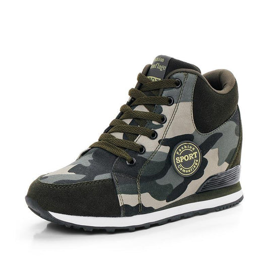 Damen nan mittelhoher Keil-Laufsneaker im Materialmix mit verdecktem Innenkeil, gepolstertem Knöchelkragen und griffiger Profilsohle EB