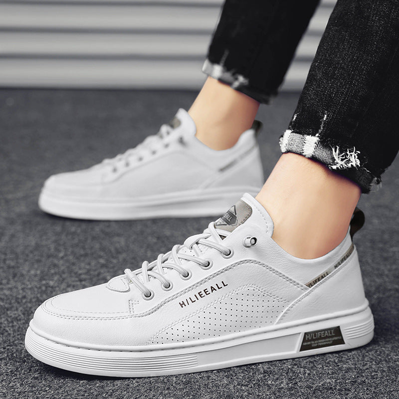 Herren niedrig geschnittener Sneaker mit perforierter Seitenwand, Metallösen und gedämpfter Plateausohle EB