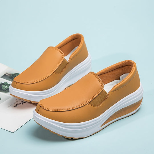 Damen Komfortable Slip-On Sneakers mit gepolsterter Sohle EB