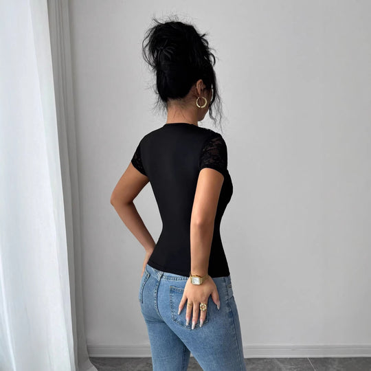 Damen nan kurzes Spitzen-Capelet mit dekorativem Metallclip und kurzen Ärmeln EB