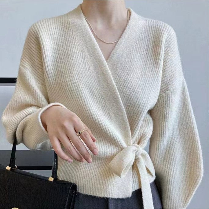 Damen Wickelstrickjacke mit weit geschnittenen Ärmeln und Taillengürtel EB
