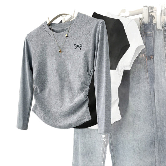 Damen nan gerüschtes Langarmshirt mit dezenter Schleifen-Stickerei und taillierter Drapierung EB