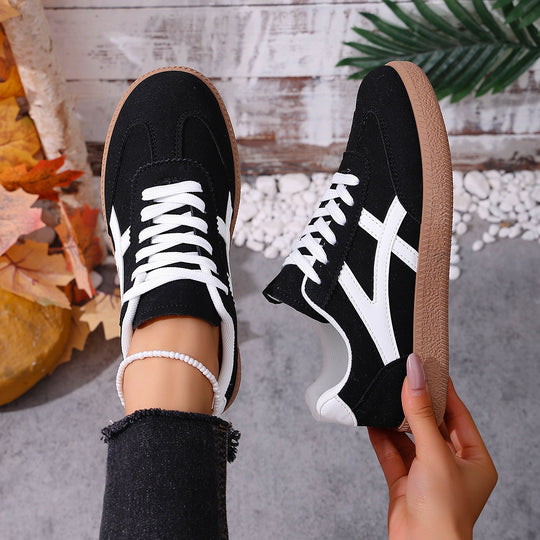 Damen Sportliche Sneakers mit leichtem Obermaterial und rutschfester Sohle EB