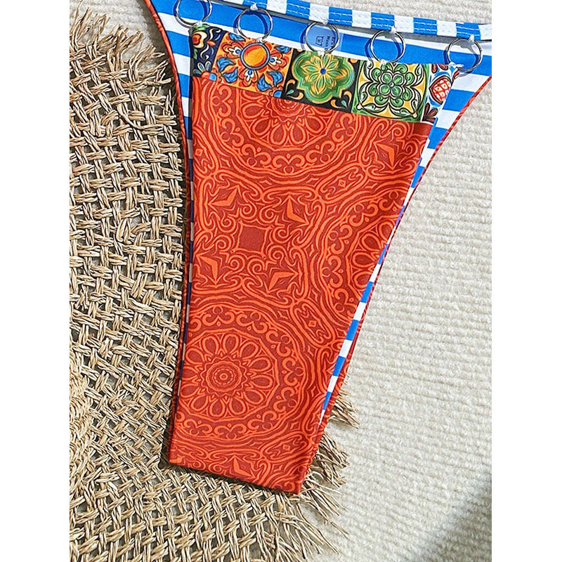 Damen Triangel-Bikini mit trendigem Karomuster und verspieltem Rüschendesign EB