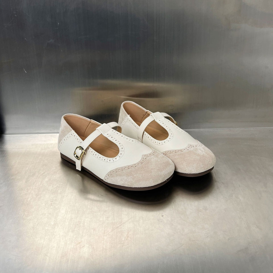 Damen elegante Slipper mit verstellbarem Riemen und feiner Perforation EB