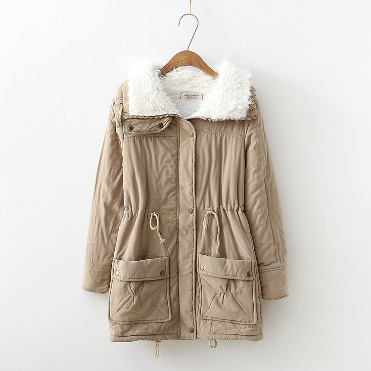 Damen gerade geschnittene Winterjacke mit kunstfellbesetztem Kragen und praktischen Taschen EB