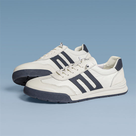 Damen Sportliche Sneakers mit atmungsaktiver Oberflächenstruktur und robustem Design EB