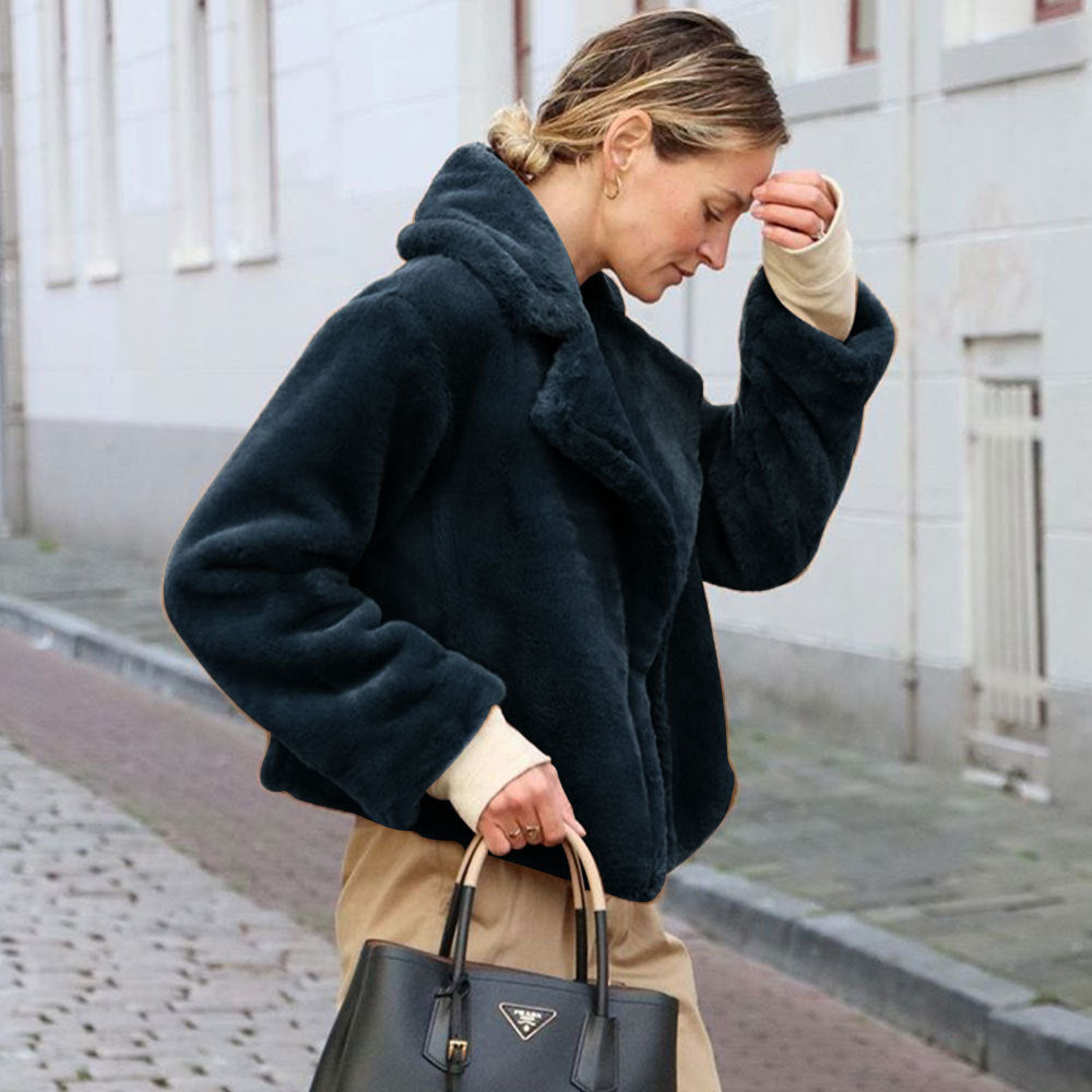 Damen Kuschelige Fleecejacke mit Reverskragen und Seitennaht EB