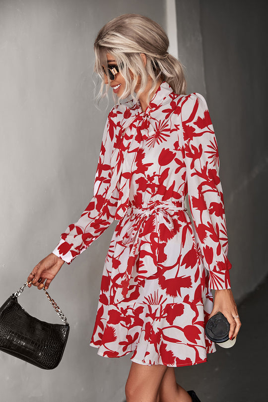 Damen Kleid mit hochgeschlossenem Kragen und modischem Blumendruck EB