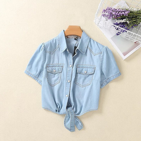 Damen Geknotete Denim Kurzbluse mit Brusttaschen und hochgekrempelten Ärmeln EB