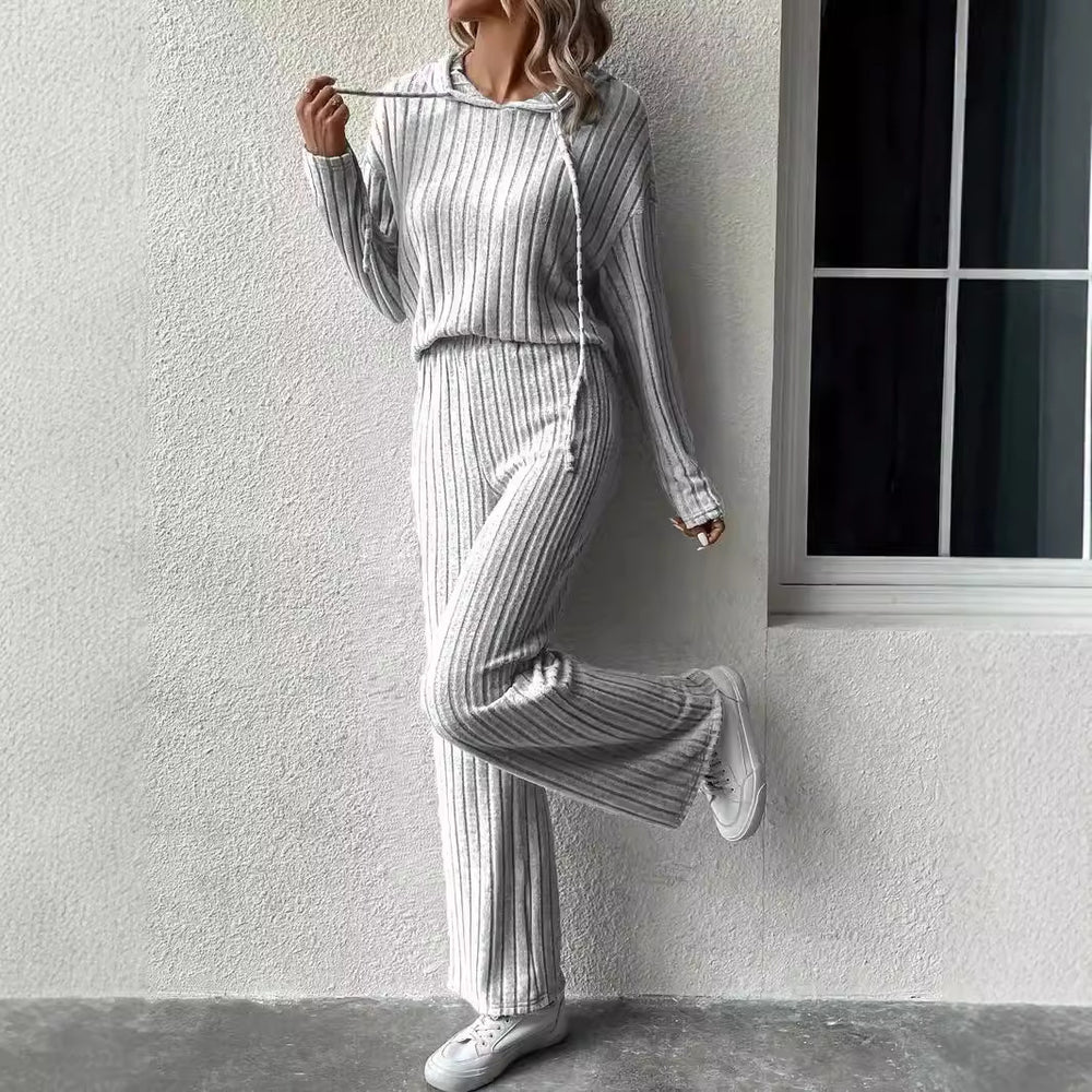 Damen lässiges Strickset mit weichem Hoodie und weiten Hosen EB