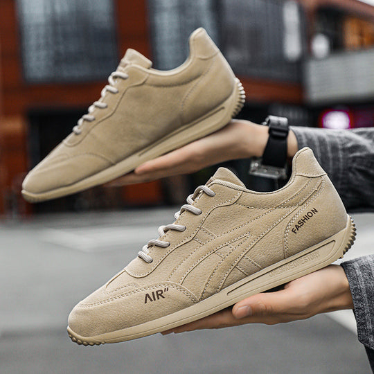 Damen Sportliche Sneakers aus weichem Wildleder mit atmungsaktiver Sohle EB