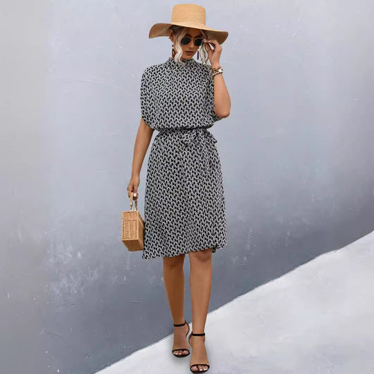 Damen Midikleid mit Gummizug und hochgeschlossenem Kragen EB