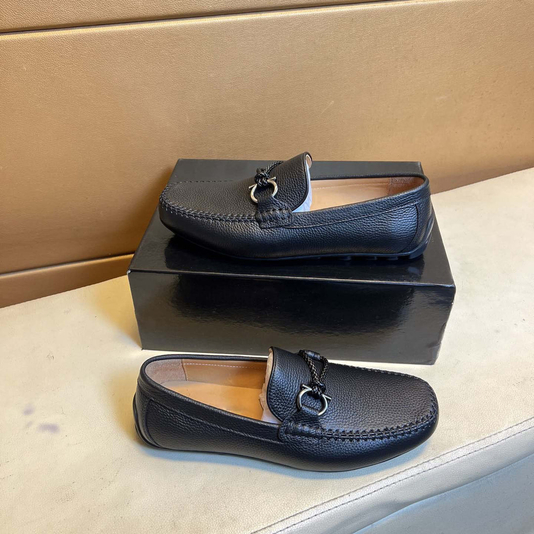 Damen Mokassin mit stilvollem Zierdetail aus hochwertigem Leder EB