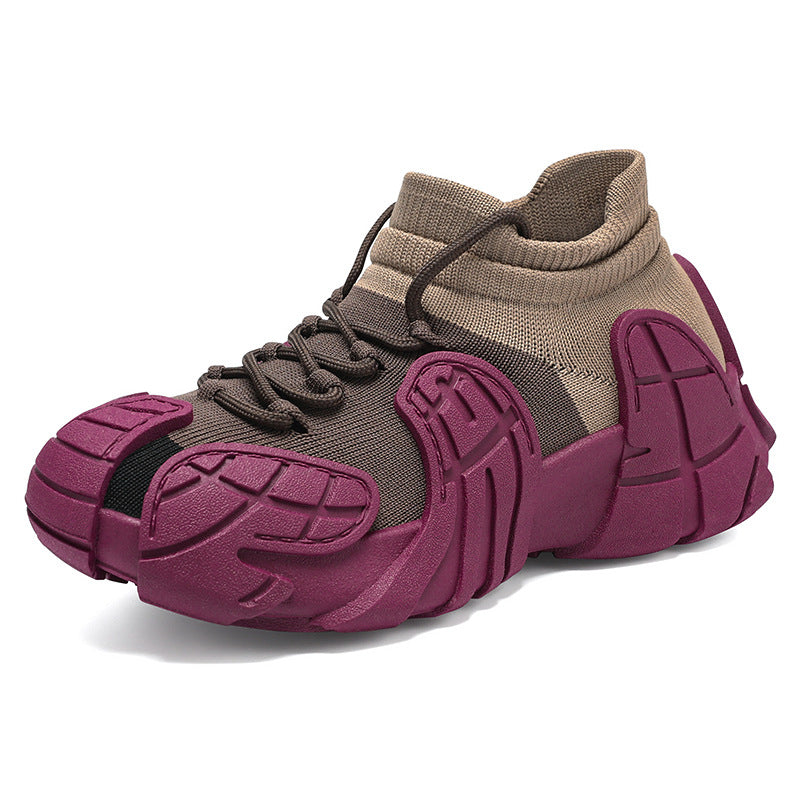 Herren nan massiver Sneaker mit sockenähnlichem Strickschaft, geformten Gummiapplikationen und griffiger Profilsohle EB
