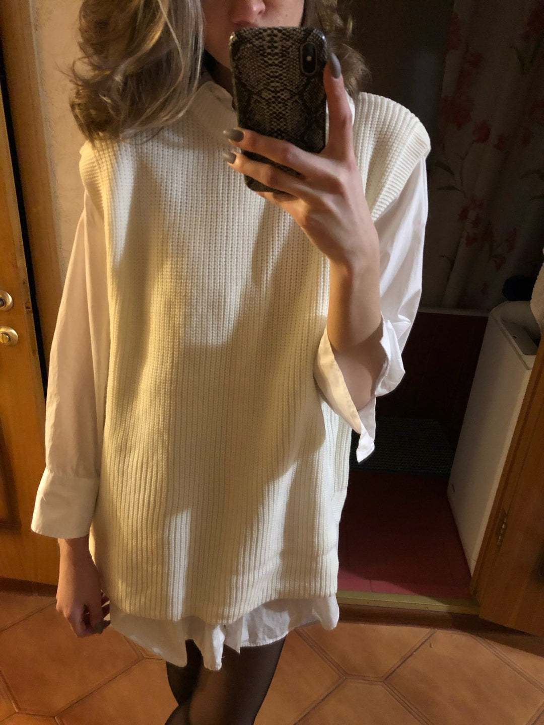 Damen Strickkleid mit modischem feinen Rippstrick und lässigem Schnitt EB