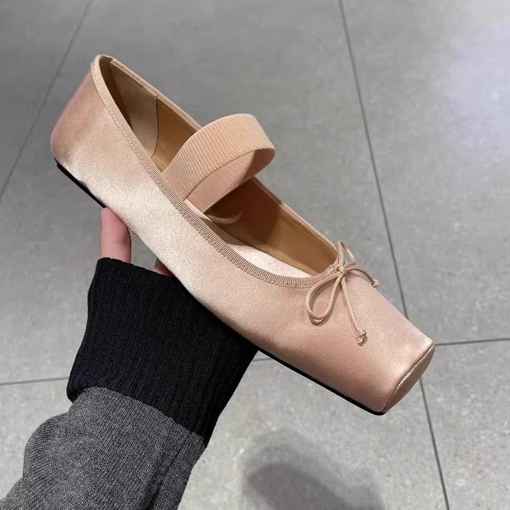 Damen Ballerinas mit elastischem Riemen und quadratischer Zehenform EB