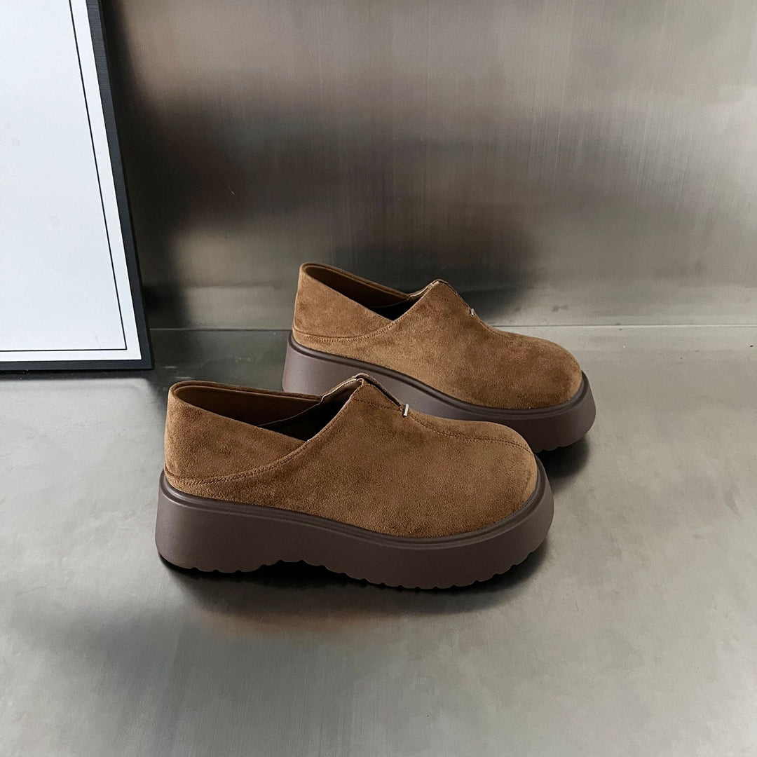 Damen elegante Slip-On Sneaker mit einem bequemen Plateau und hochwertiger Wildleder-Oberfläche EB
