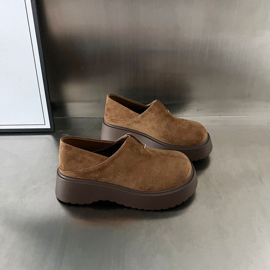 Damen elegante Slip-On Sneaker mit einem bequemen Plateau und hochwertiger Wildleder-Oberfläche EB