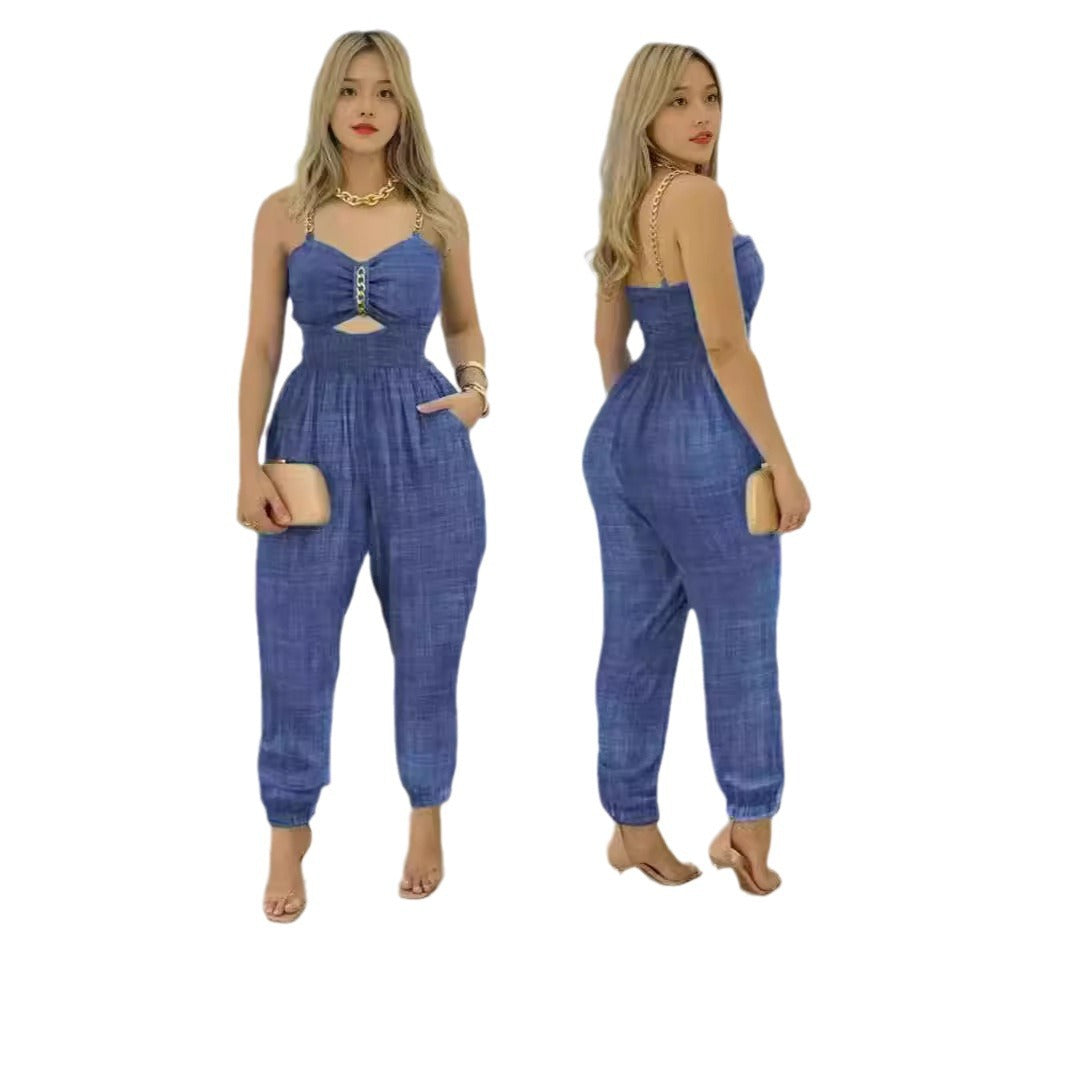 Damen Modischer Jumpsuit mit Cut-Out und dünnen Trägern EB