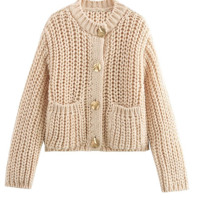 Damen Modische Strickjacke mit großen Knöpfen und praktischen Taschen EB