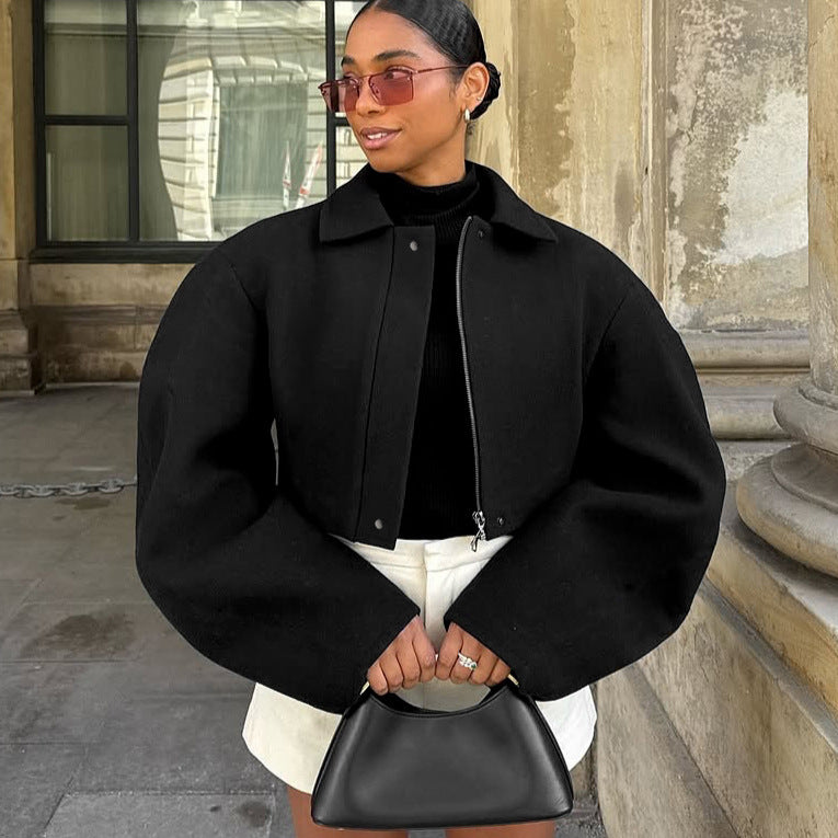 Damen Oversized Cropped-Jacke mit innovativem Schnitt EB