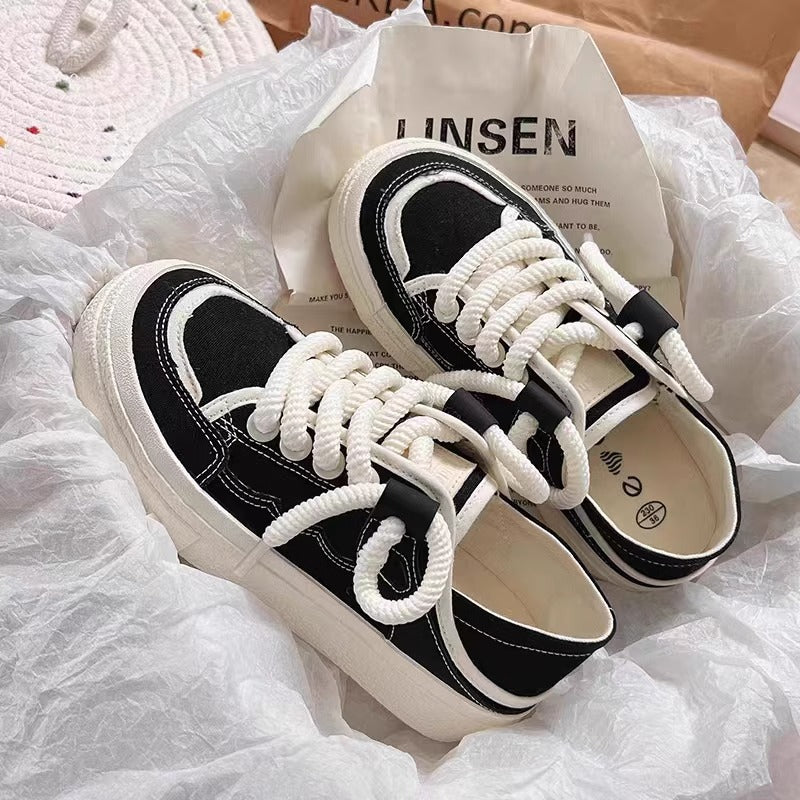 Damen Sportliche Sneakers im minimalistischen Design mit komfortabler Gummisohle EB