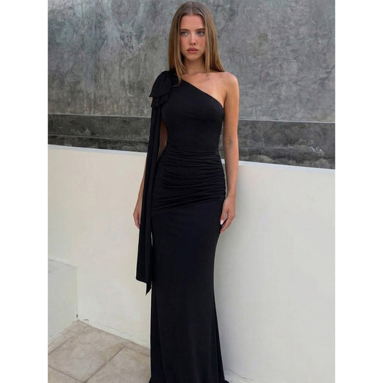Damen Elegantes Wickelkleid mit asymmetrischem Ausschnitt und Schulterdetails EB