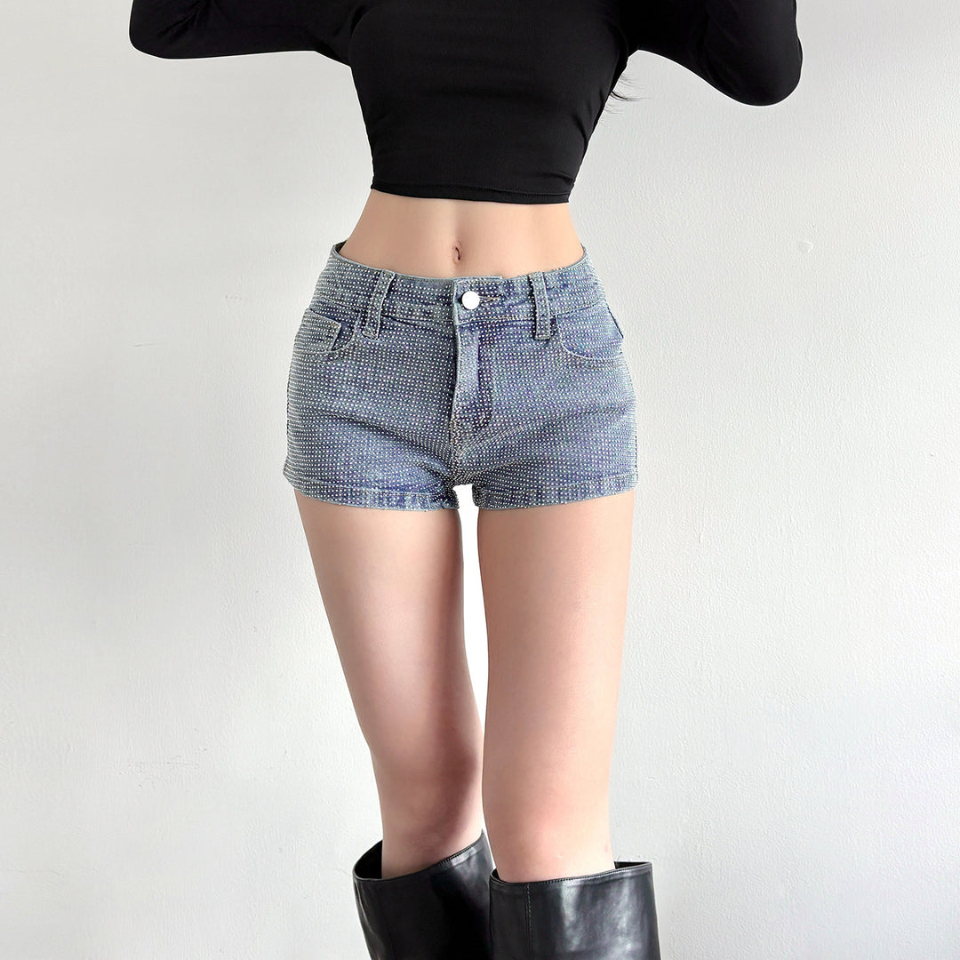 Damen Glitzernde Denim-Shorts mit funkelnden Akzenten EB
