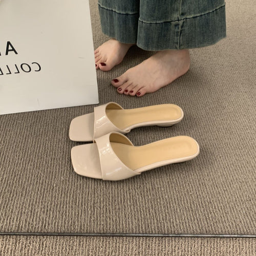 Damen Komfortable Slipper mit breitem Riemen und leichtem Absatz EB