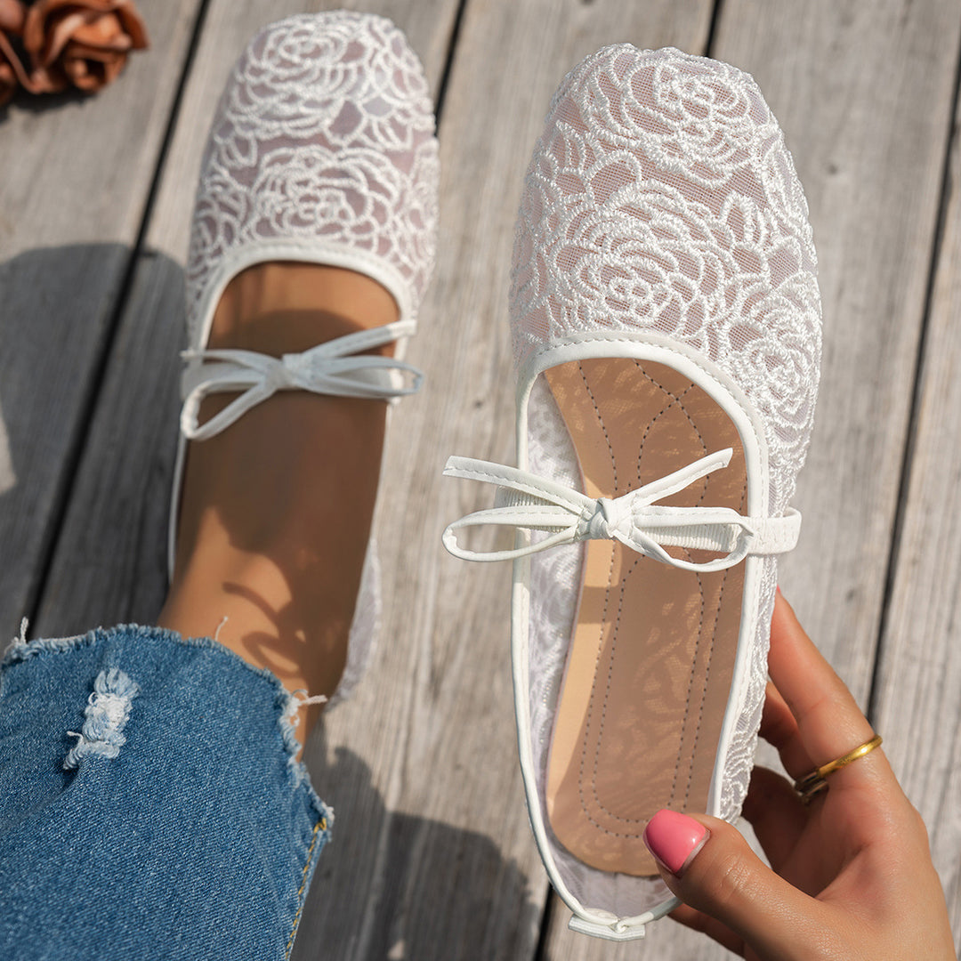 Damen Elegante Spitzenschuhe mit dekorativen Schleifen und funkelnden Akzenten EB