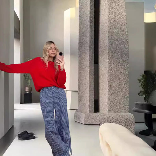 Damen Komfortabler Strickpullover mit weitem Schnitt und hochsteigendem Kragen EB
