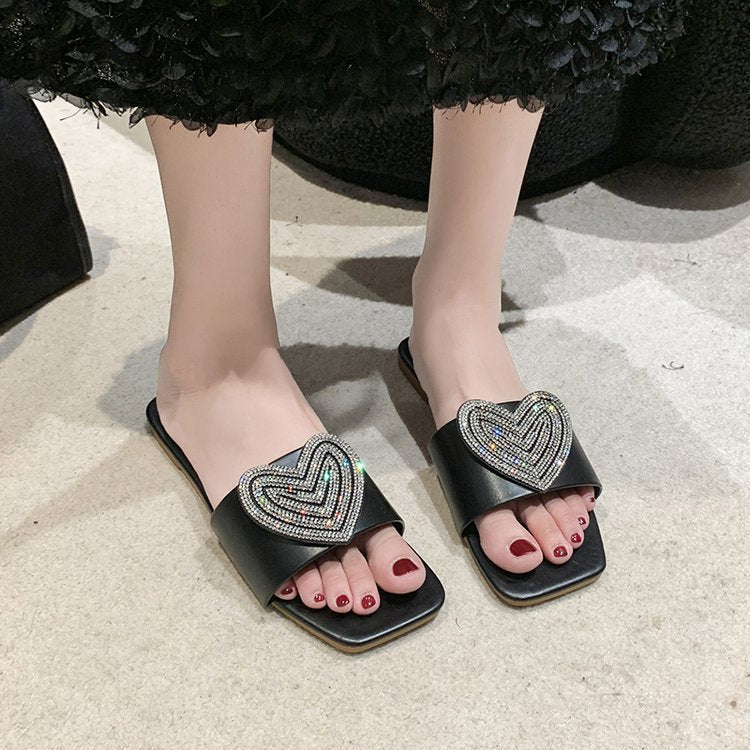 Damen elegante Slipper mit Herz-Applikation und funkelnden Strasssteinen EB