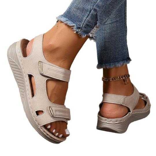 Damen Bequeme Sandalen mit verstellbaren Riemen und anatomisch geformtem Fußbett EB