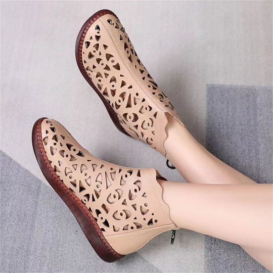 Damen Offene Clogs mit dekorativem Lochdesign EB