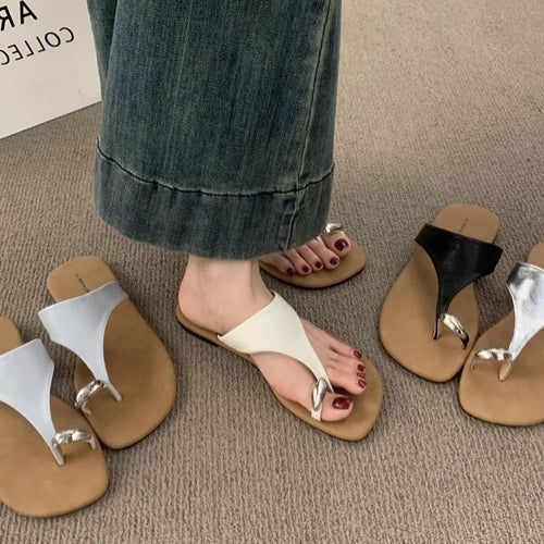 Damen Zehentrenner-Sandalen mit modischen Riemen und komfortablem Fußbett EB