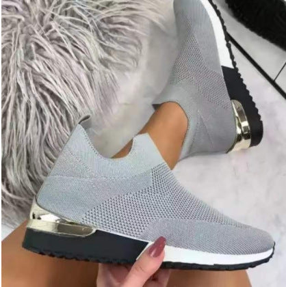 Damen Atmungsaktive Slip-On Sneakers mit modischem Design EB