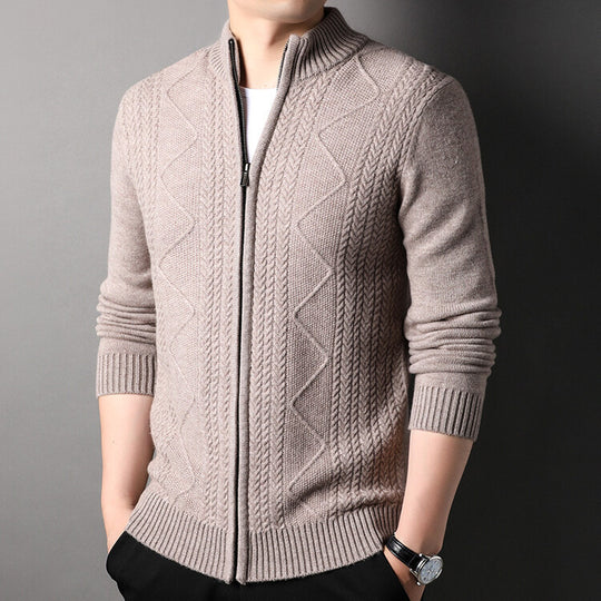 Herren Strickjacke im modernen Kabelstrickdesign EB