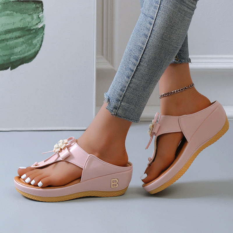 Damen Plateau-Sandalen mit dekorativem Blumendesign und komfortablem Fußbett EB