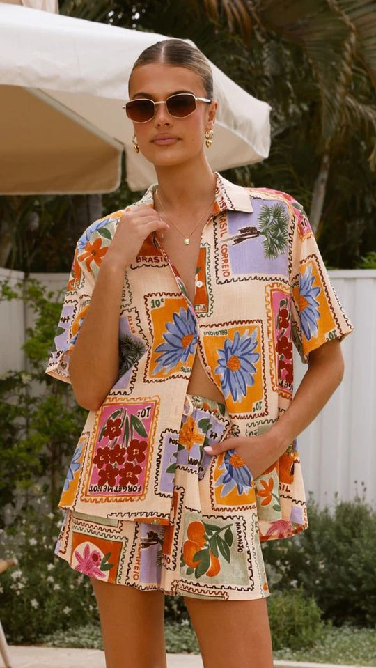 Damen Kurzarm-Hemd mit passender Shorts im floralem Design EB