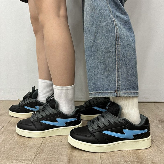 Damen Sneaker mit komfortabler Polsterung und sportlichem Design EB