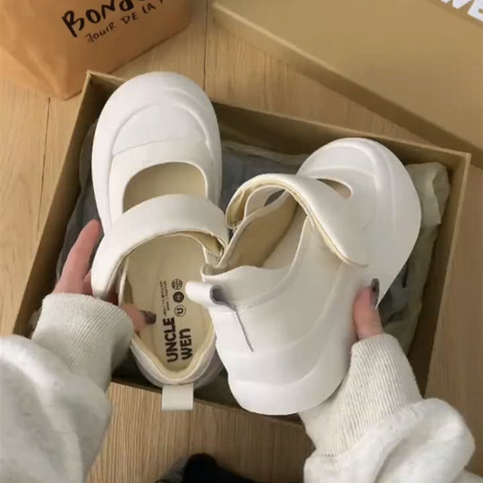 Damen Komfortable und stilvolle Clogs mit breitem Riemen EB