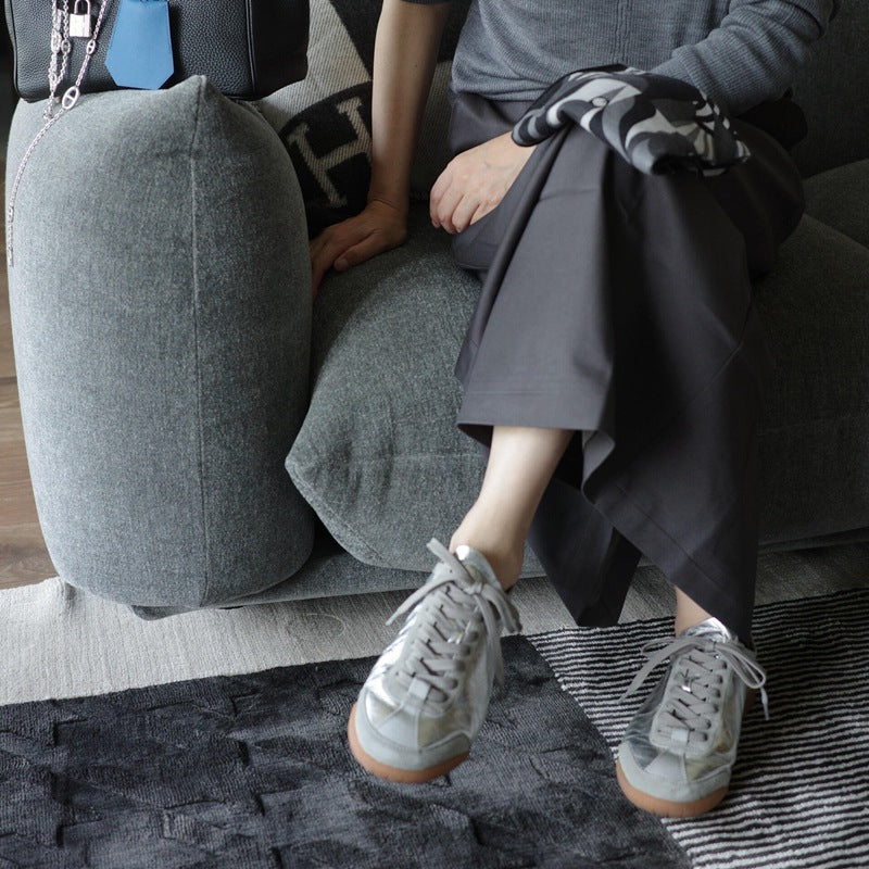 Damen Sneaker im modernen Metallic-Look mit rutschfester Sohle und komfortabler Polsterung EB