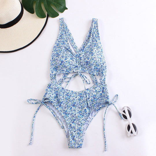 Damen Bikiniset mit modischem Cut-Out und verspielten Rüschen EB