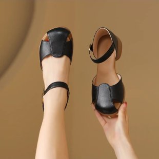 Damen Geschlossene Riemchensandalen mit stylishen Schnallen EB
